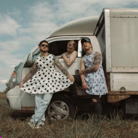 Песня  XTV - Девушки бывают разные